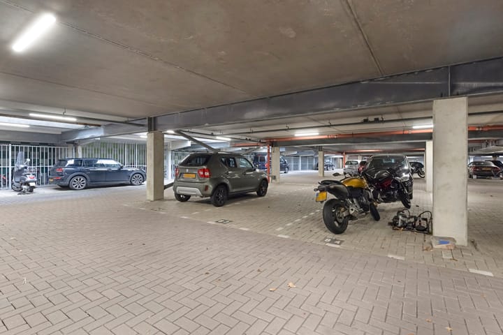 Foto 30 van Halfrond 72