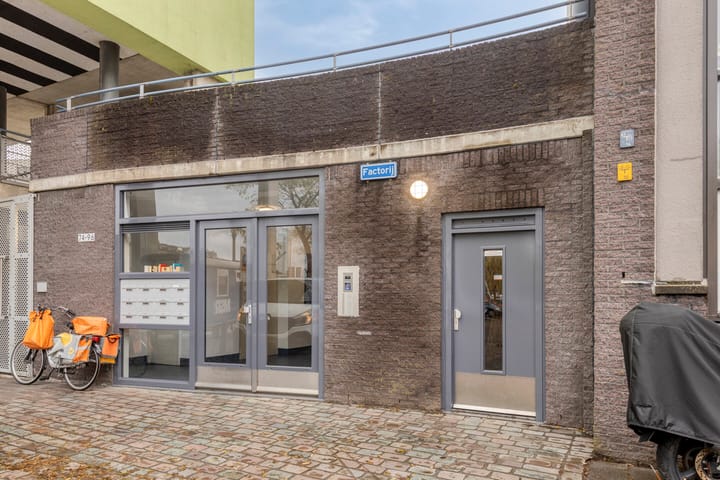 Foto 33 van Halfrond 72