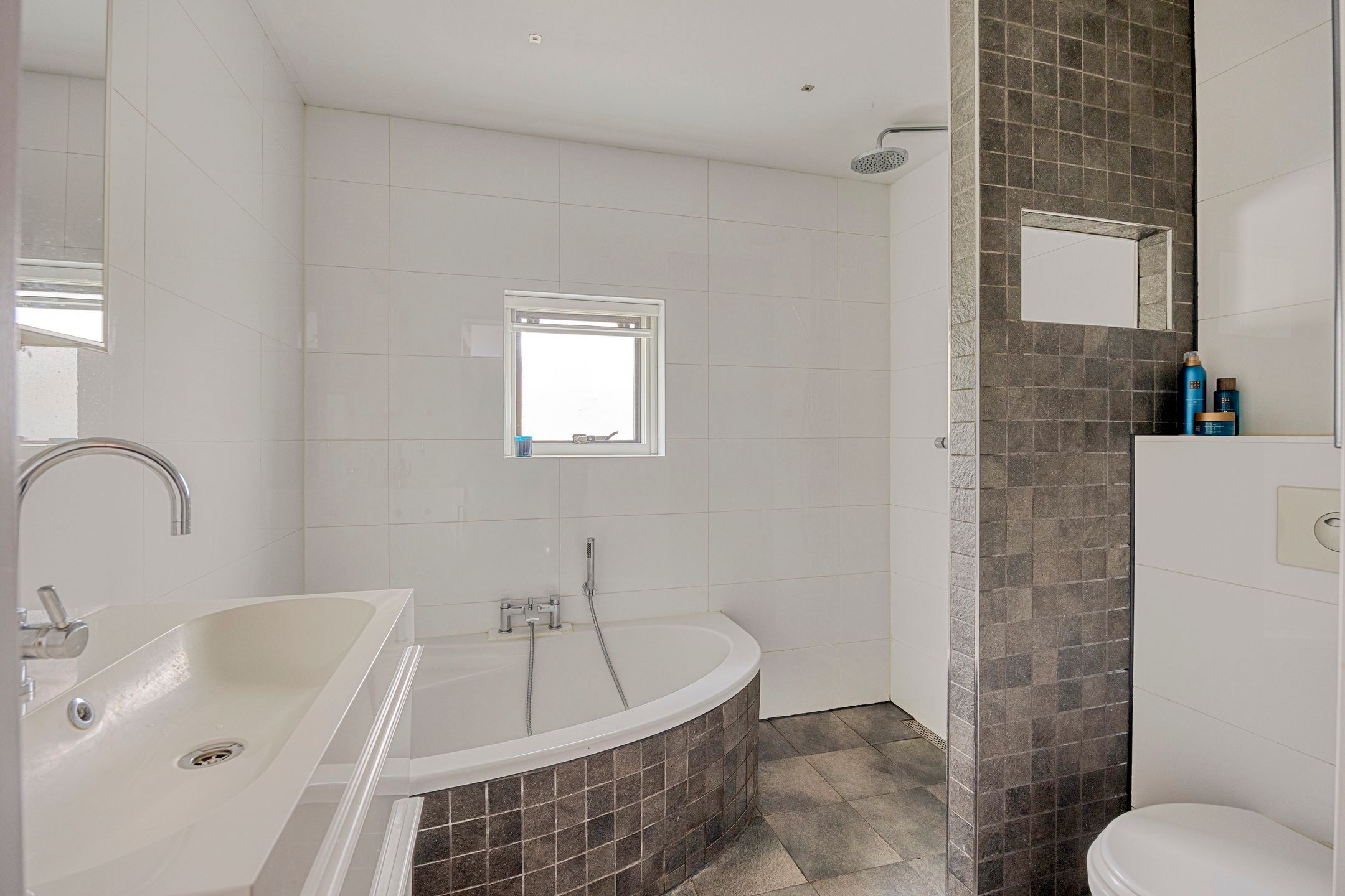 Foto 15 van Corversbos 87