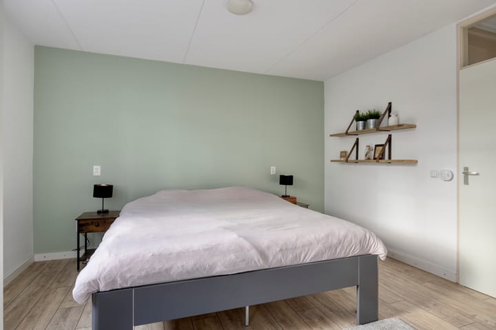 Foto 12 van B.A.A. Engelbertinklaan 136