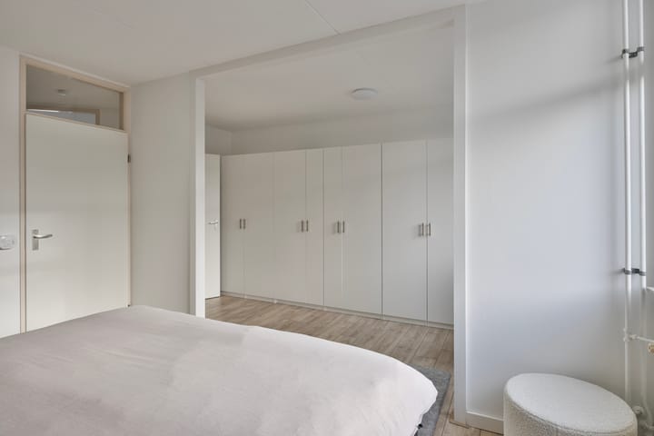 Foto 13 van B.A.A. Engelbertinklaan 136