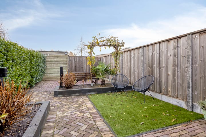 Foto 22 van B.A.A. Engelbertinklaan 136