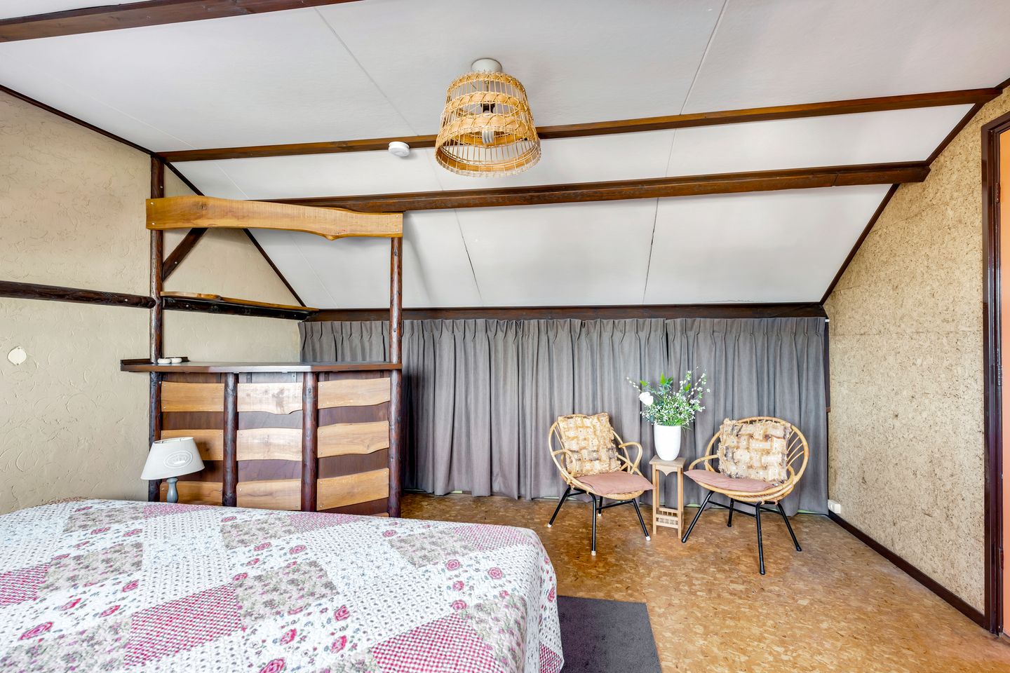 Foto 19 van Van Twillerstraat 8