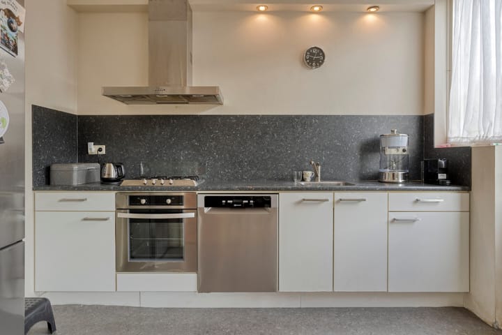 Photo 7 of Bastiaan de Langestraat 11