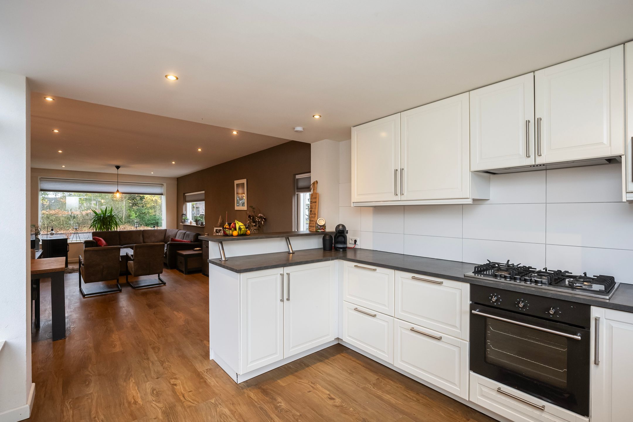 Photo 15 of Wilhelminastraat 105