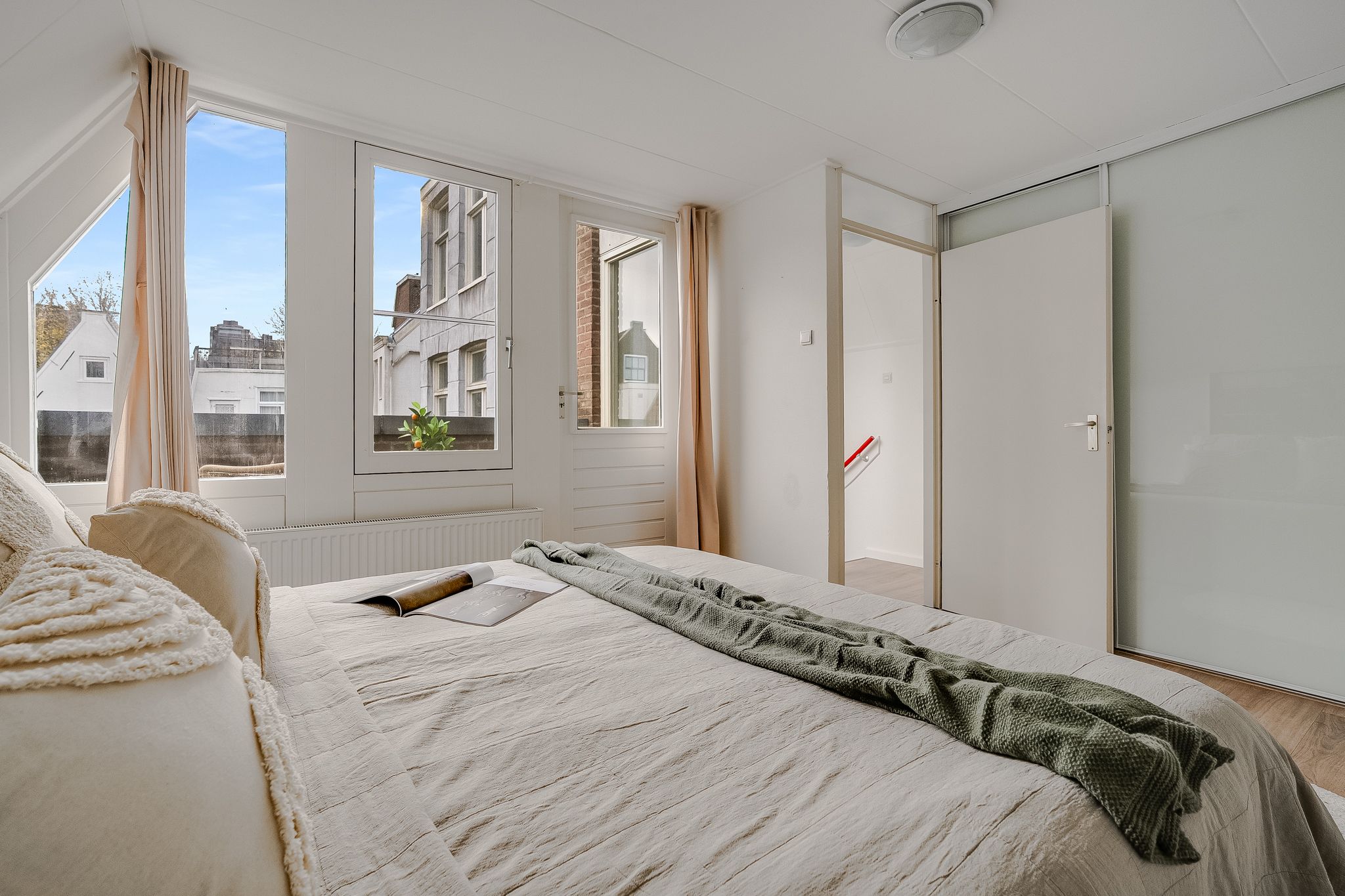 Photo 24 of Utrechtsestraat 101-A