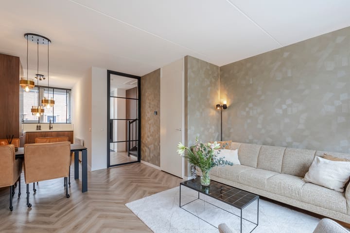 Photo 6 of Troelstrastraat 15