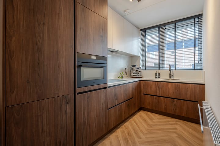 Photo 8 of Troelstrastraat 15