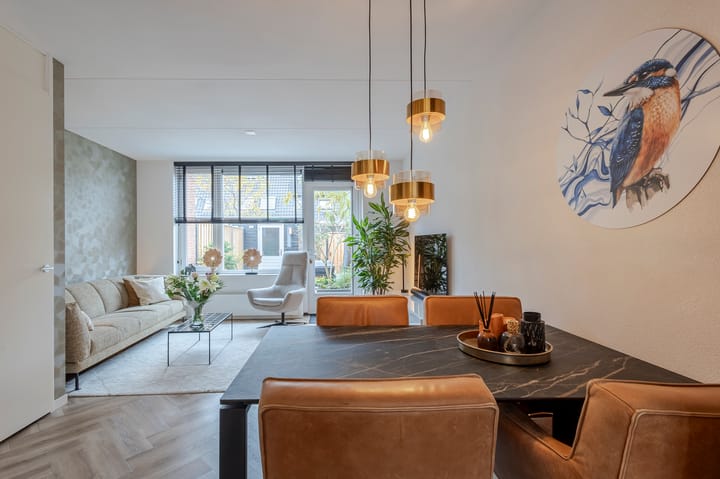 Photo 11 of Troelstrastraat 15