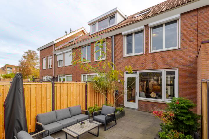 Photo 26 of Troelstrastraat 15