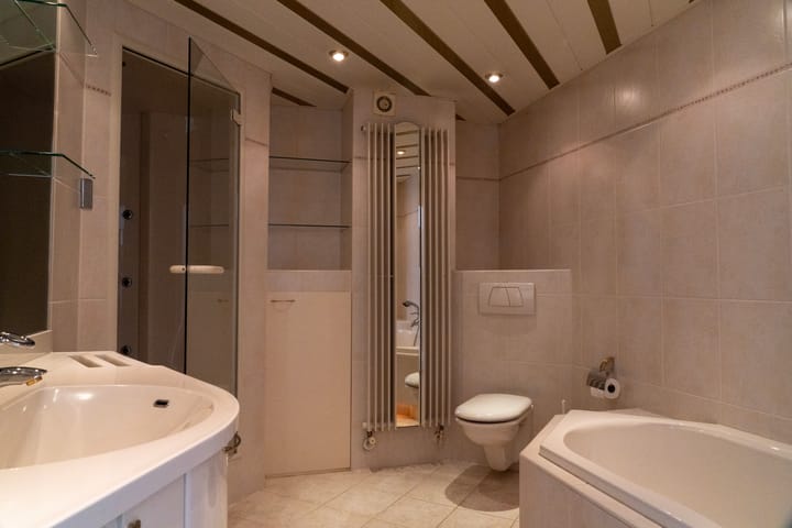 Foto 18 van Weegbree 6