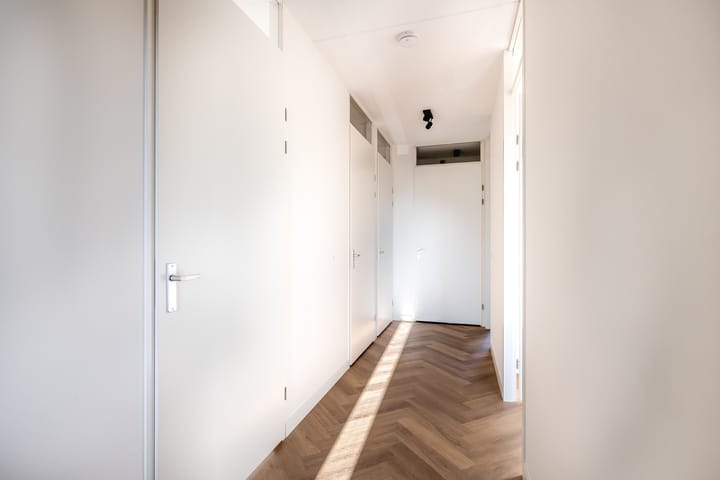 Photo 13 of Spoorpad 8-C