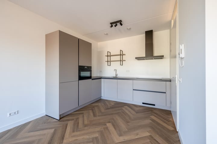 Photo 18 of Spoorpad 8-C