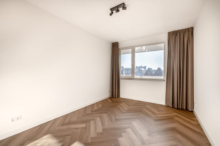 Photo 23 of Spoorpad 8-C