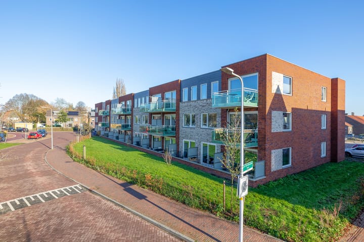 Photo 34 of Spoorpad 8-C