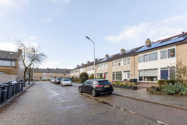 Photo 4 of Regerstraat 11