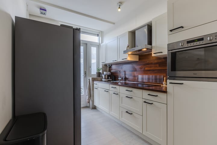 Photo 13 of Regerstraat 11