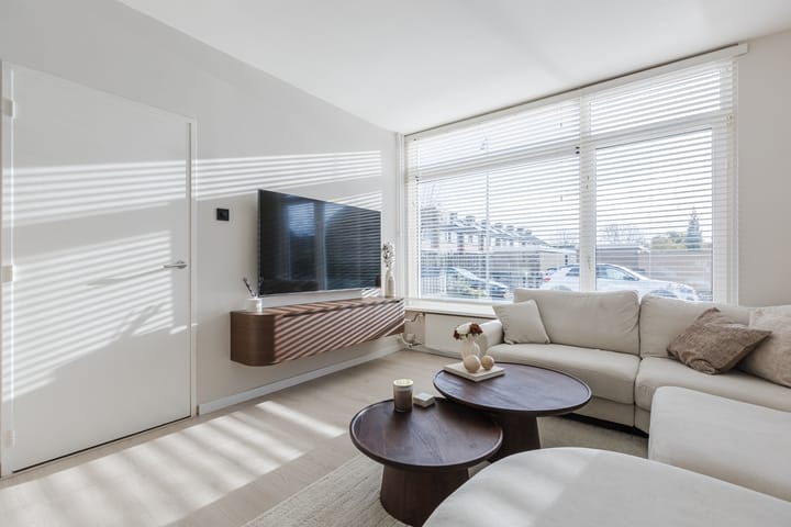 Photo 7 of Regerstraat 11