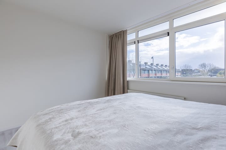 Photo 23 of Regerstraat 11