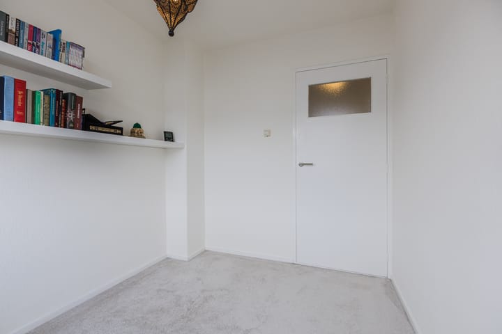 Photo 33 of Regerstraat 11