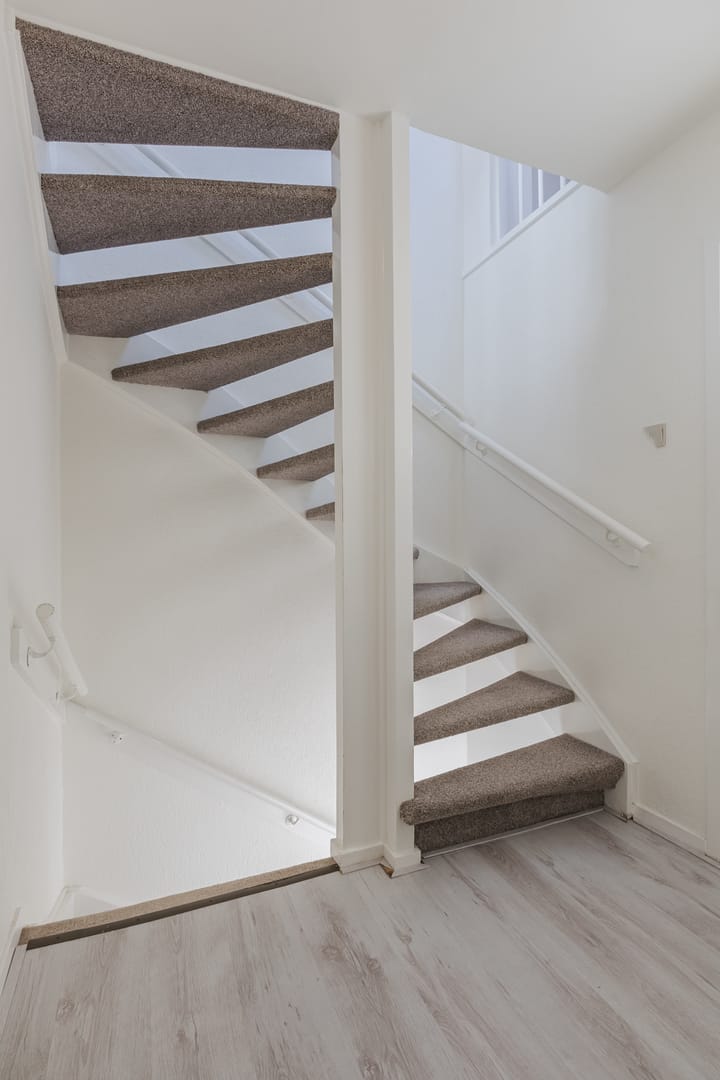 Photo 40 of Regerstraat 11