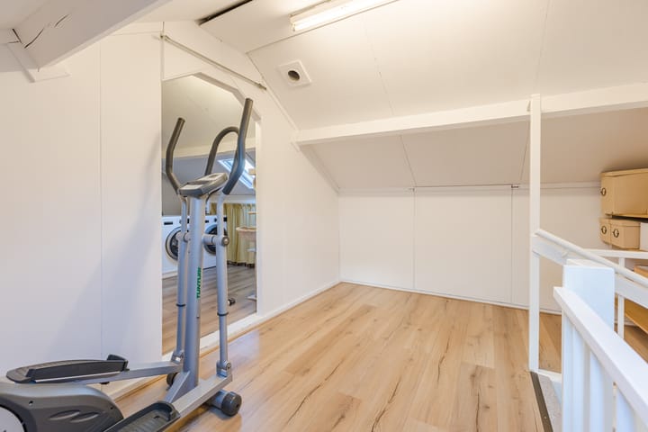 Photo 47 of Regerstraat 11