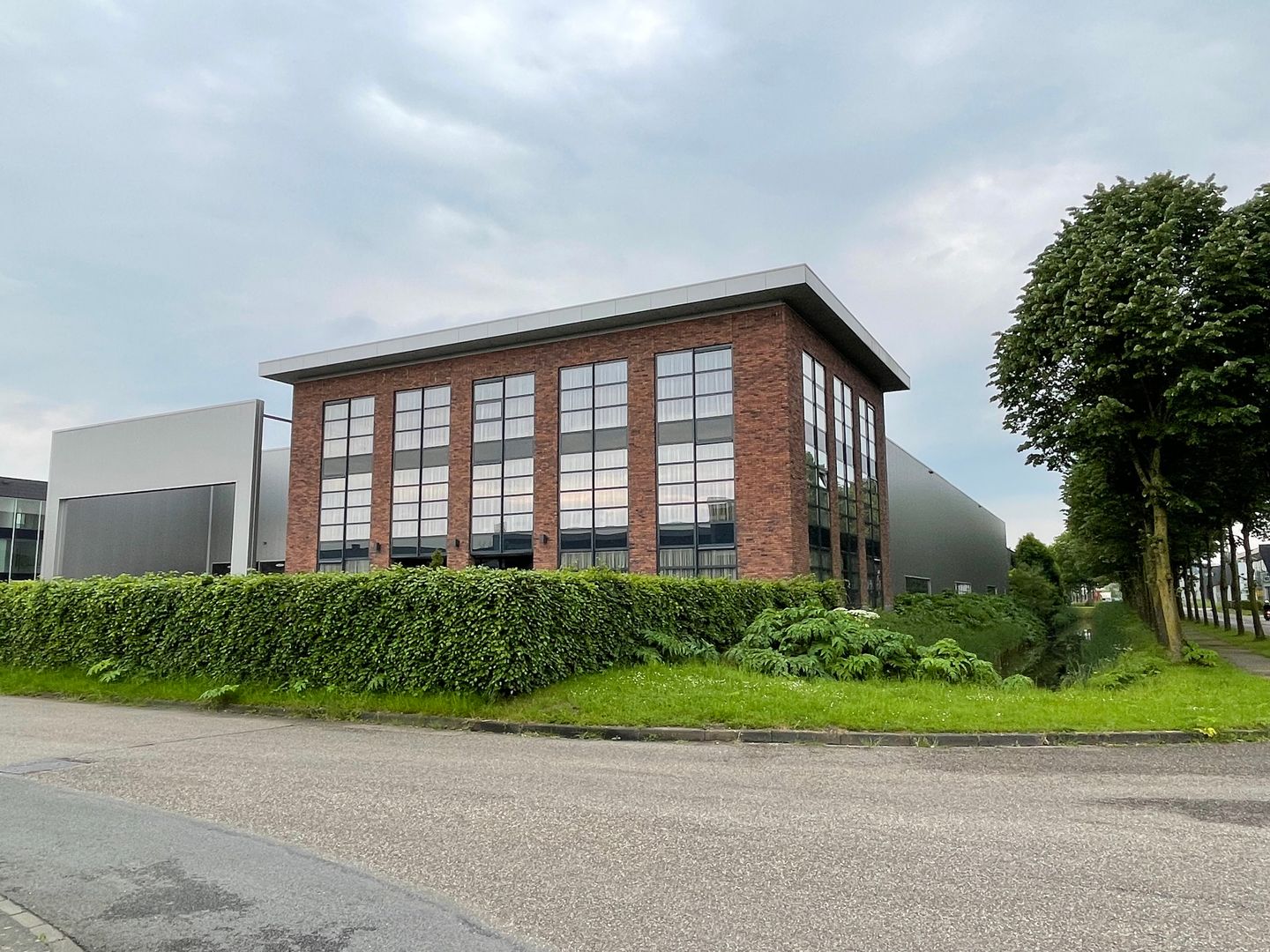 Bekijk foto 2 van Florijnweg 2