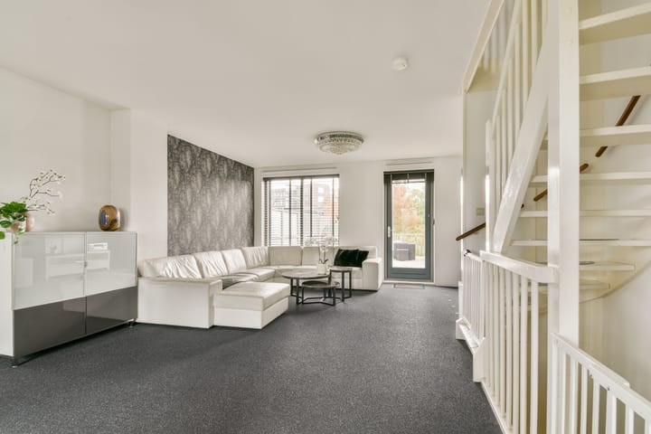 Photo 3 of Olijfhout 18