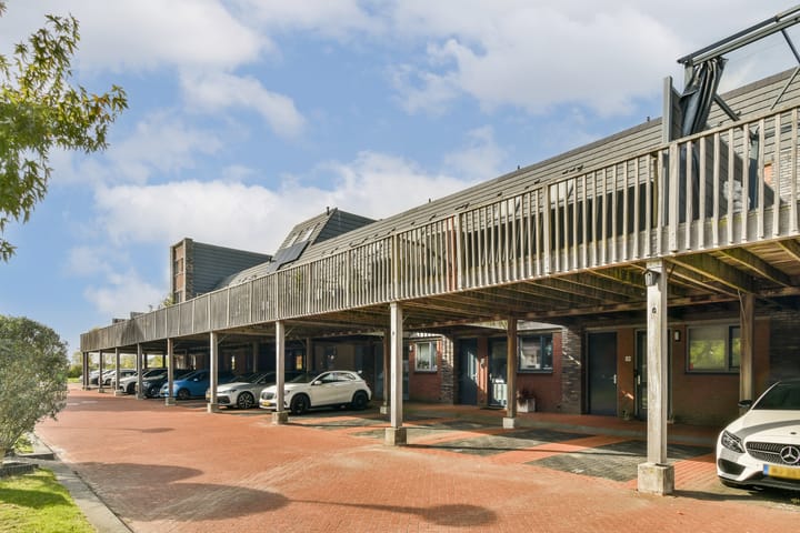 Photo 4 of Olijfhout 18