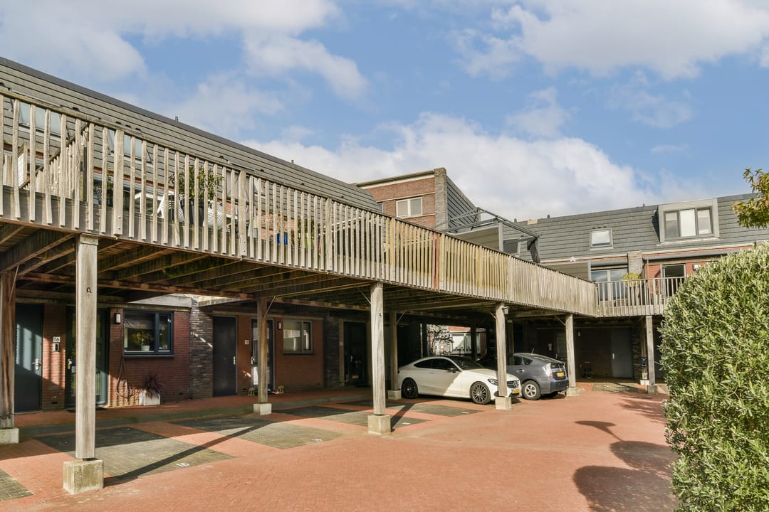 Photo 7 of Olijfhout 18