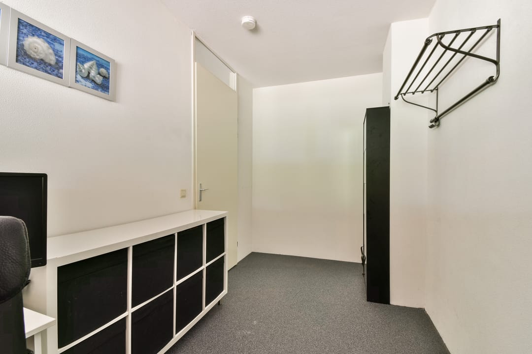 Photo 17 of Olijfhout 18