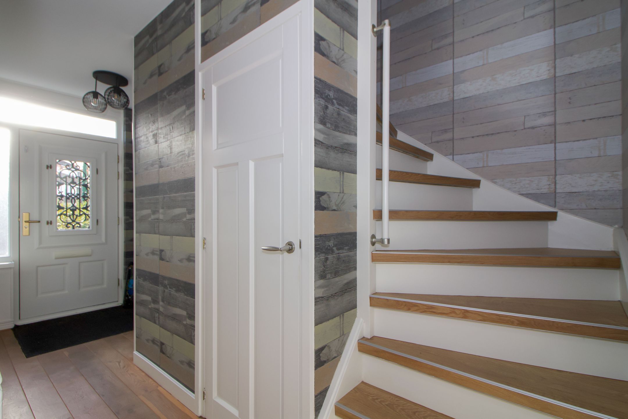 Foto 12 van van Anrooyplein 8