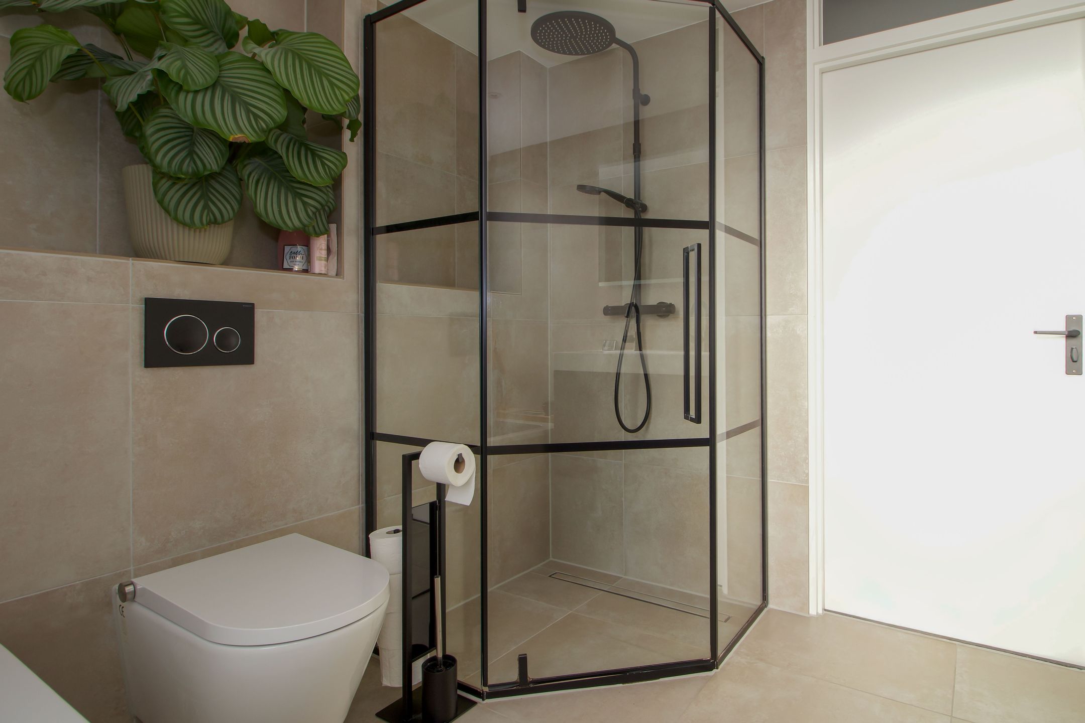 Foto 21 van van Anrooyplein 8