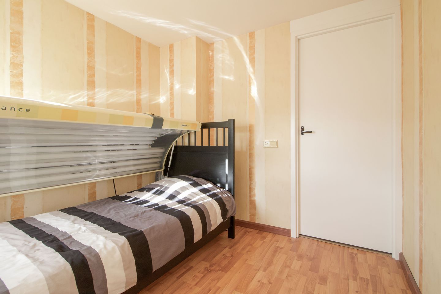 Foto 25 van van Anrooyplein 8