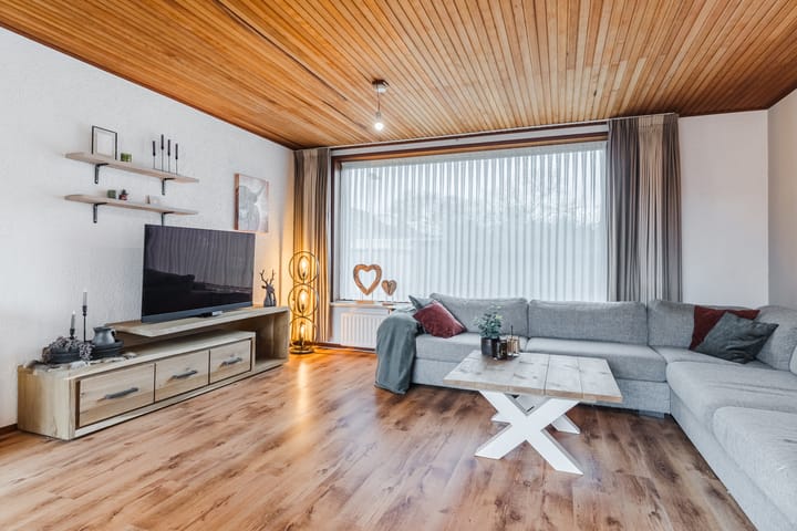 Photo 7 of Huygensstraat 14