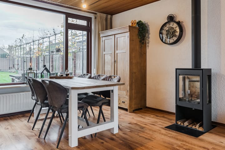 Photo 13 of Huygensstraat 14