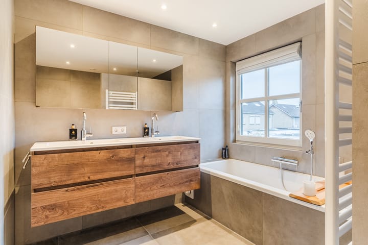 Photo 43 of Huygensstraat 14