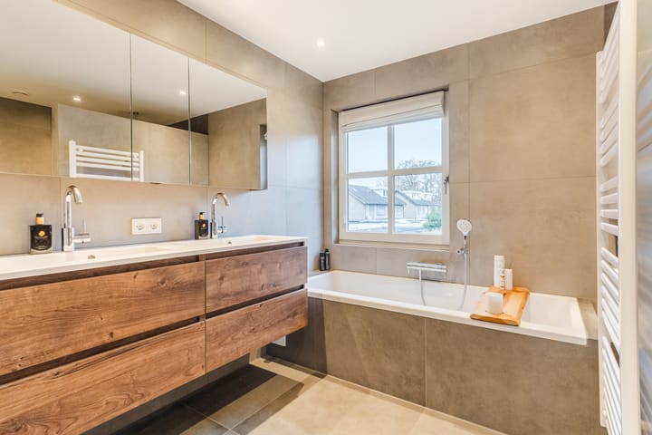 Photo 45 of Huygensstraat 14