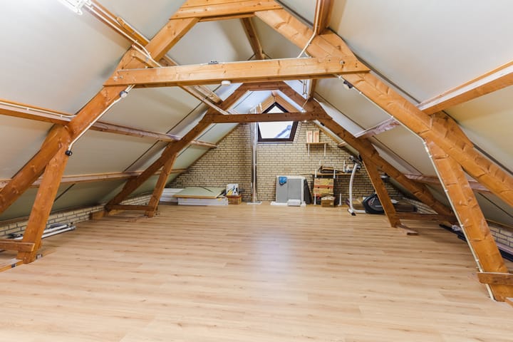 Photo 51 of Huygensstraat 14