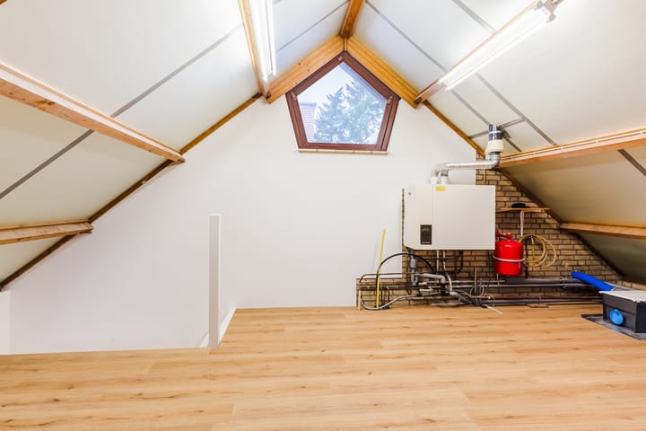 Photo 54 of Huygensstraat 14