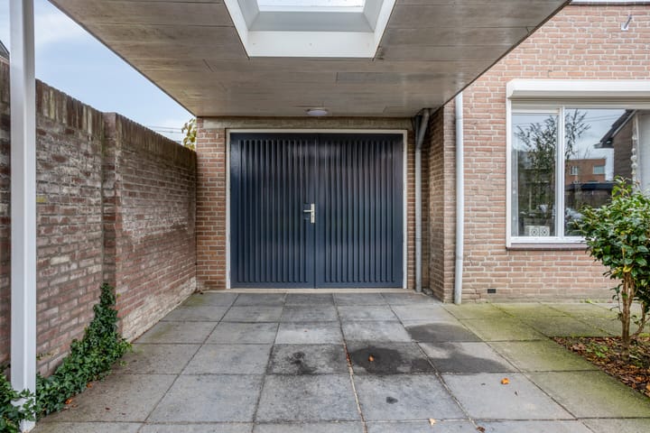 Photo 5 of Armehoefstraat 2