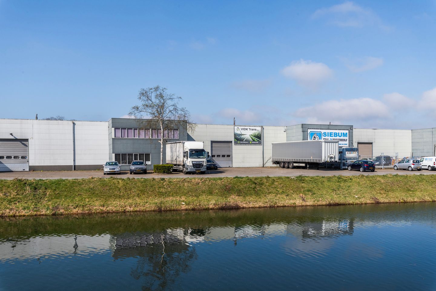 Bekijk foto 1 van Kanaal Noord 143