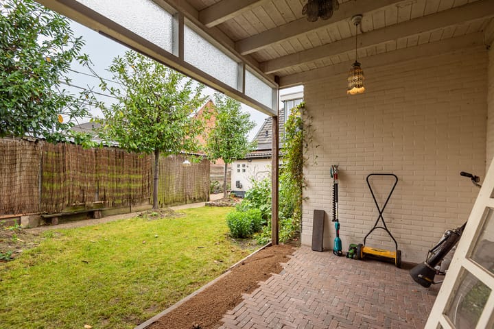 Foto 43 van J F Kennedylaan 6