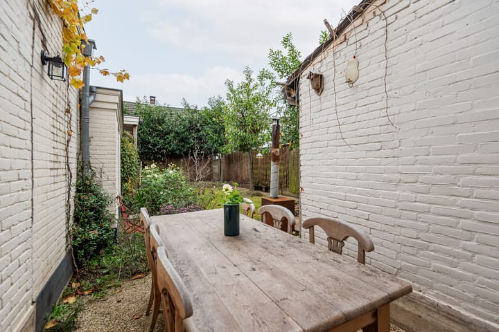 Foto 48 van J F Kennedylaan 6