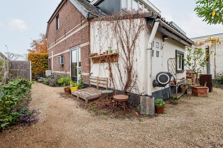 Foto 49 van J F Kennedylaan 6