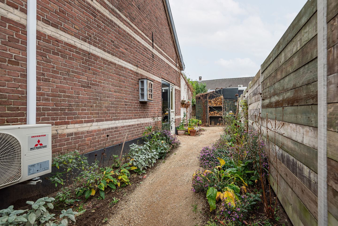 Foto 50 van J F Kennedylaan 6