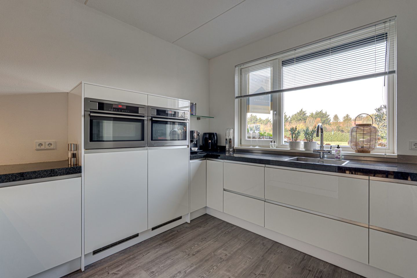 Photo 25 of Johnny Cashstraat 14