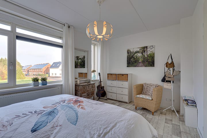 Photo 38 of Johnny Cashstraat 14