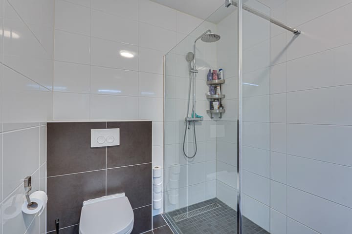 Photo 48 of Johnny Cashstraat 14