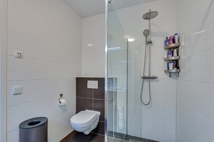 Photo 49 of Johnny Cashstraat 14